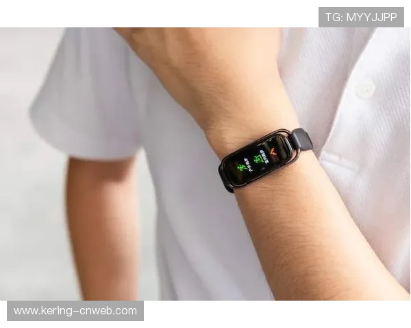 意甲球员智能健康设备，实时监测工具